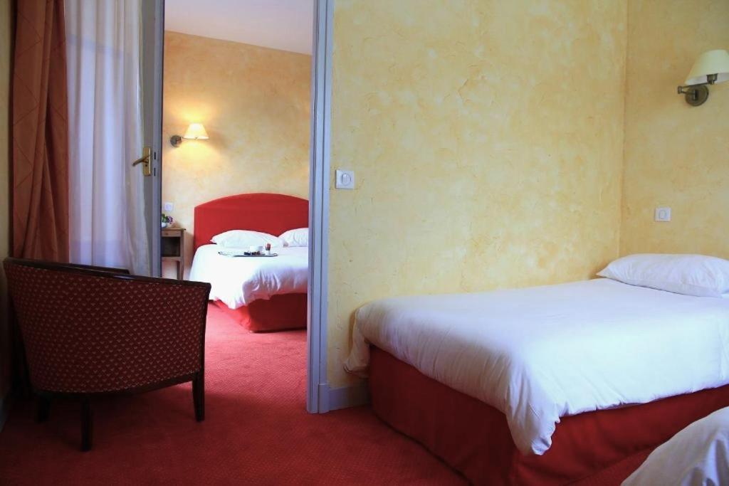Hotel Beauséjour Vic-sur-Cère Habitación foto